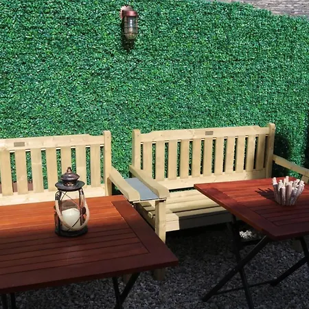 Holiday home Large Cottage, 3 Beds All En-suite, Small Village Location Overlooking Mousehole *