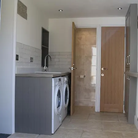 Large Cottage, 3 Beds All En-suite, Small Village Location Overlooking Mousehole * Penzance